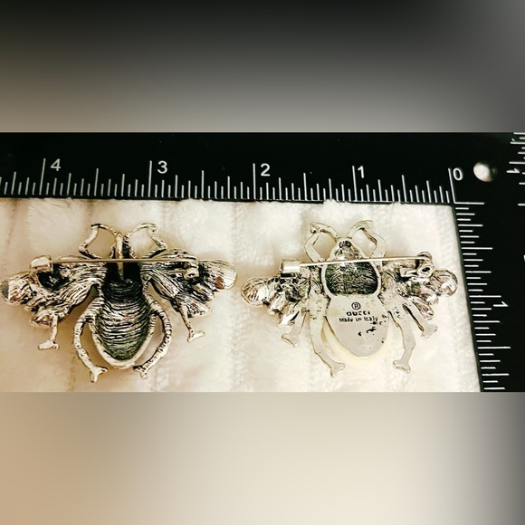 Set of 2 Silver Tone Bee Brooch Pins Crystal Wings Red & White Enamel Insect - Picture 2 of 2